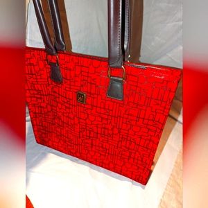 Authentic DIANE VON FURSTENBERG DVF Signature Logo Large Shoulder Bag Red Black